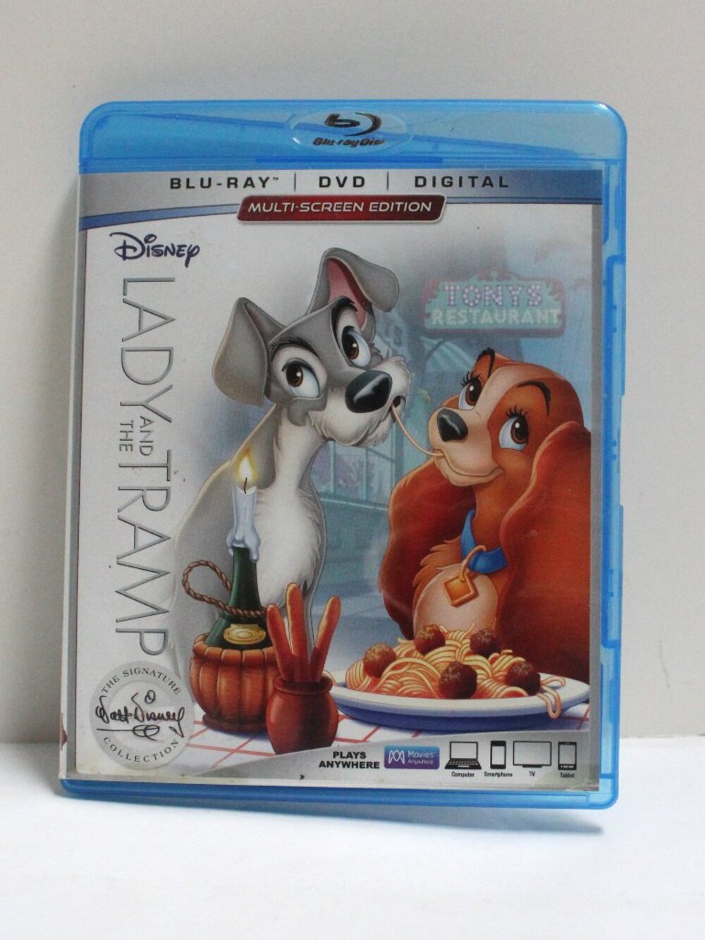 Walt Disney The Signature Collection Lady and the Tramp Blu-ray & DVD